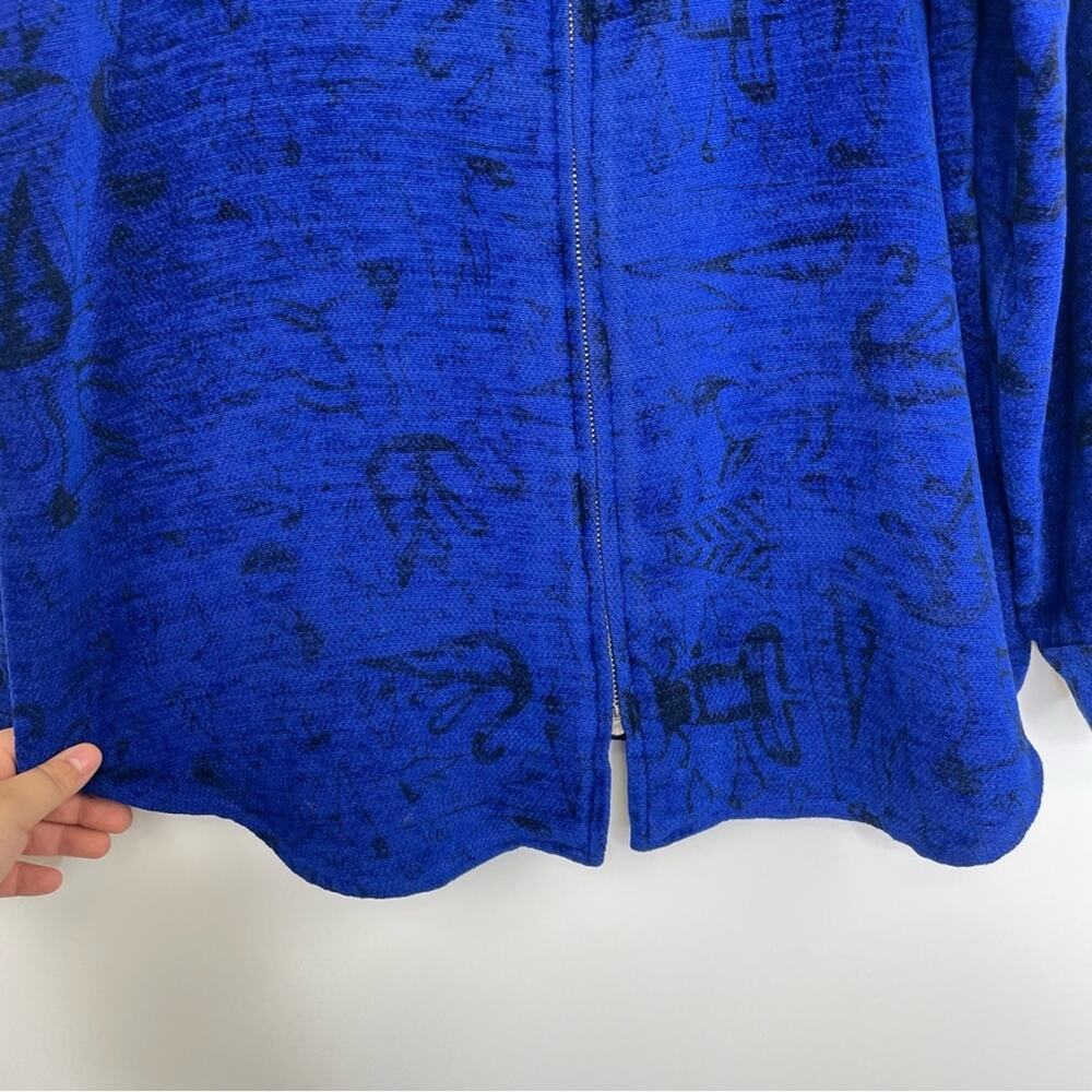 Chico's Design full zip blouse dark blue with black animal/insect/bird size 2 - Picture 4 of 12